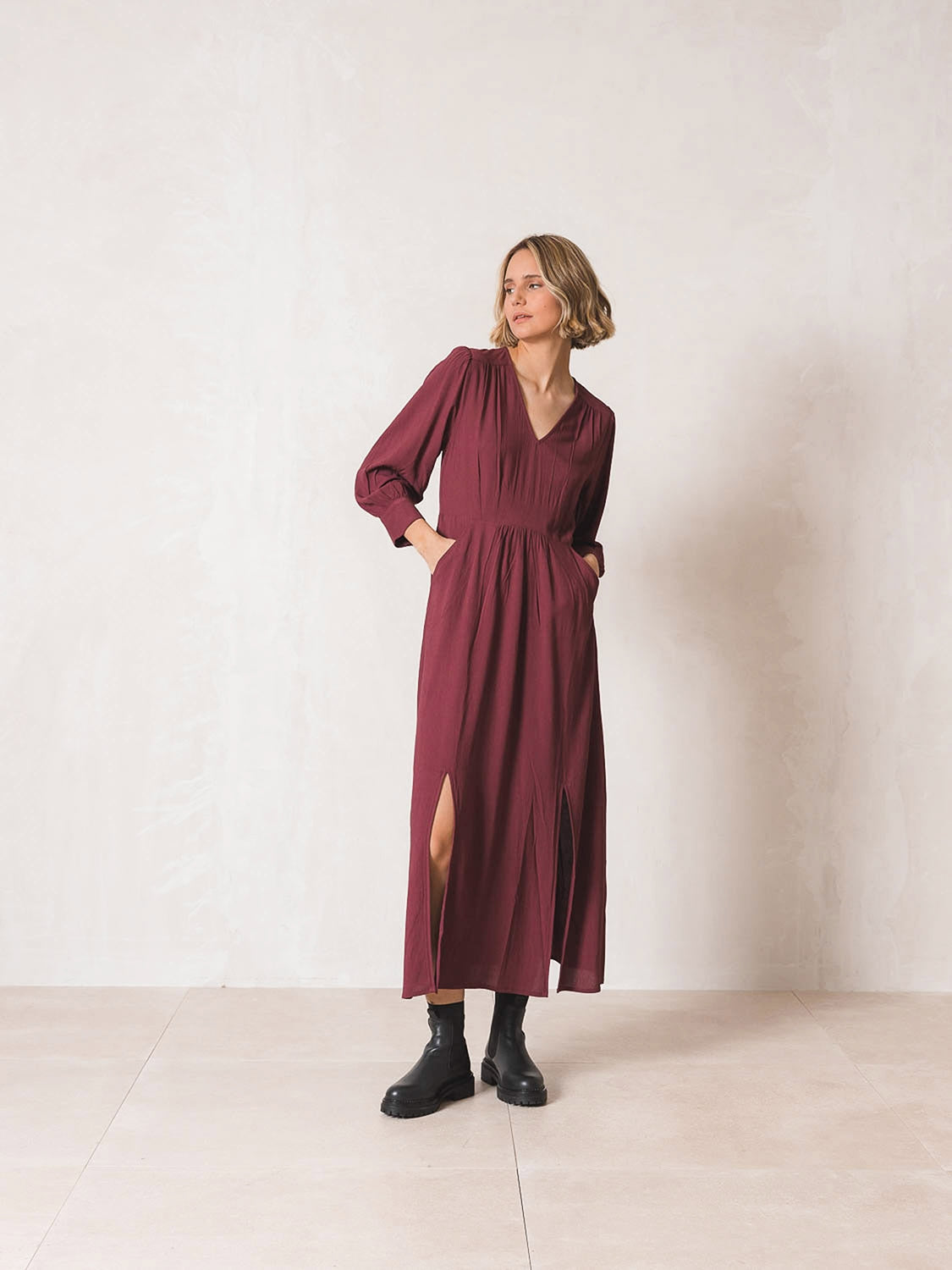 VESTIDO MIDI LISO