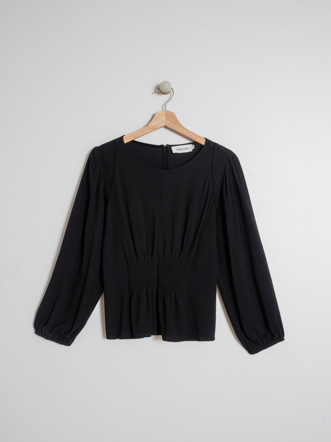 BLUSA LISA ROMÁNTICA