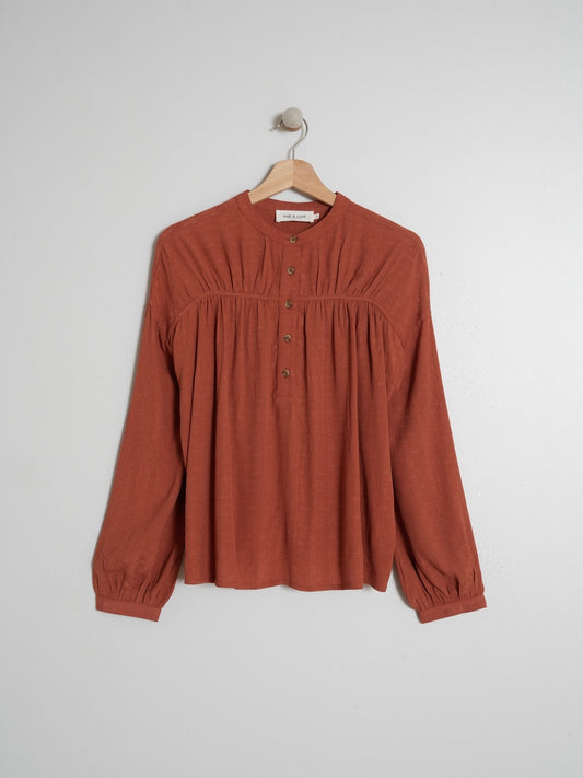 BLUSA DETALLES FRUNCIDOS