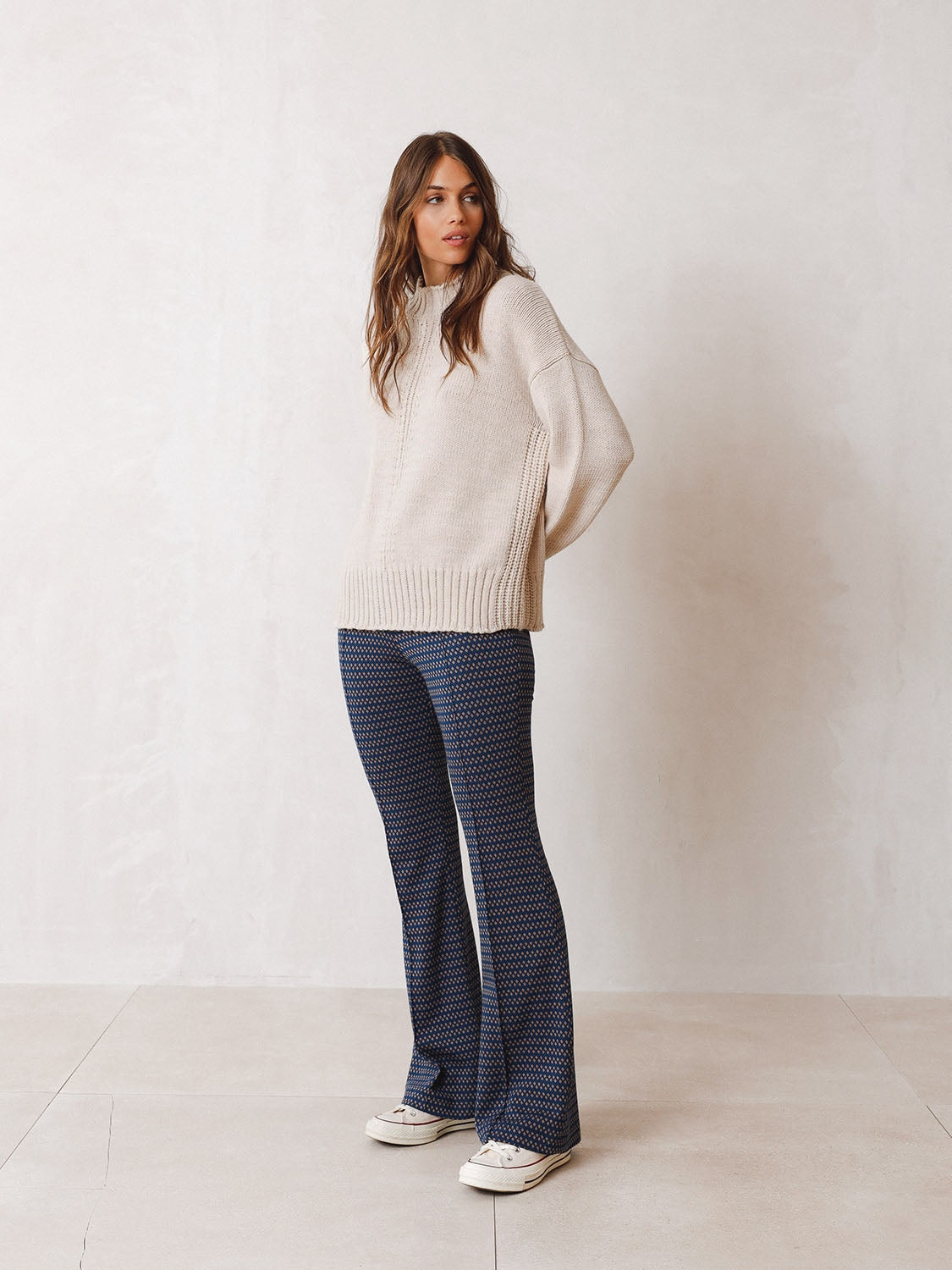 PANTALÓN ACAMPANADO JACQUARD