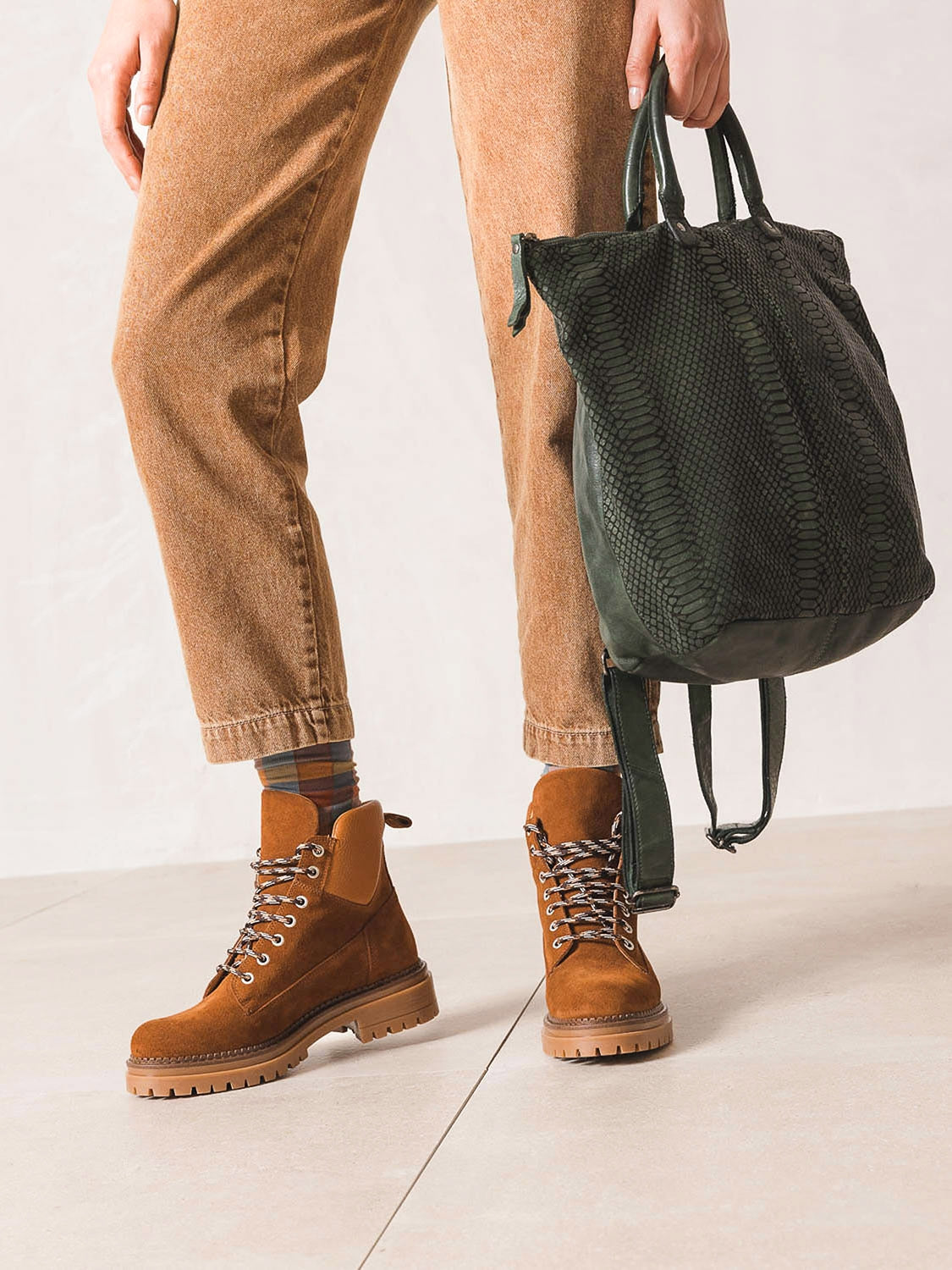 BOLSO CONVERTIBLE PIEL