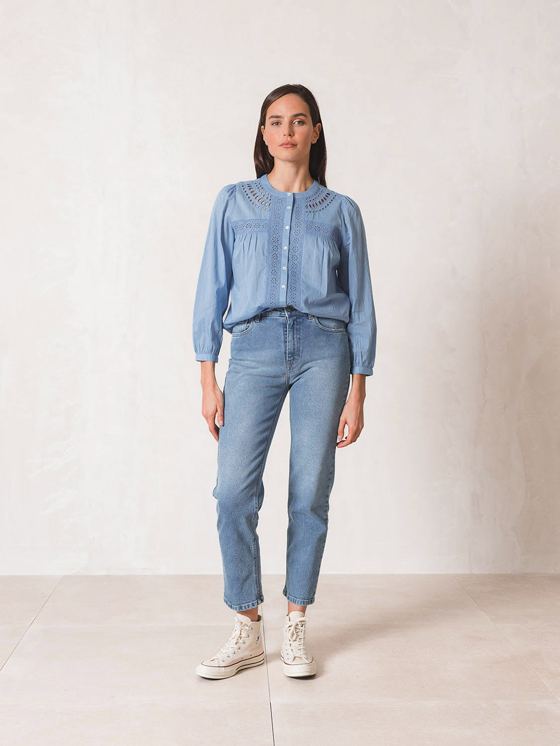 CAMISA  BORDADO SCHIFFLI