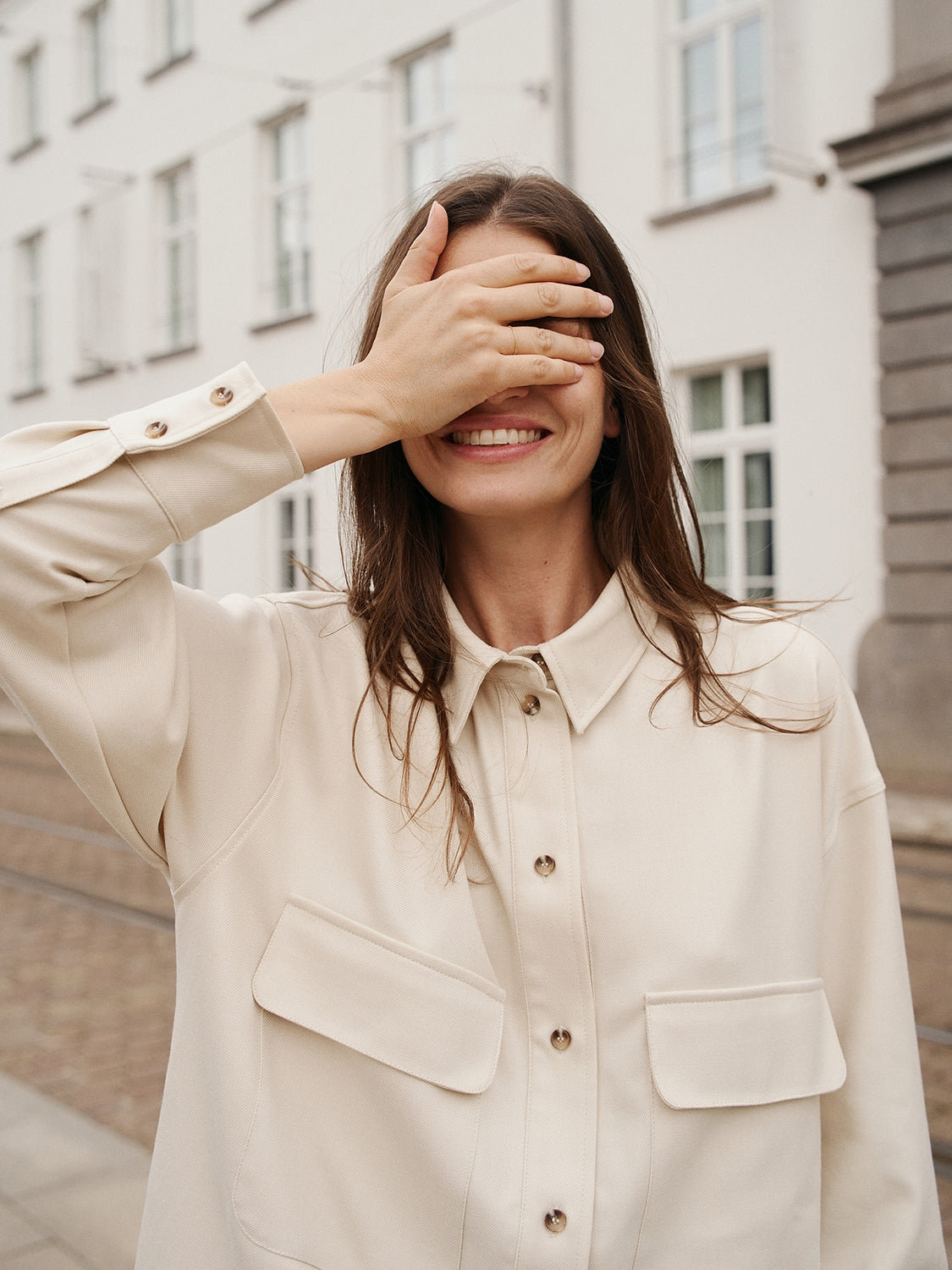 SOBRECAMISA OVERSIZE BOLSILLOS