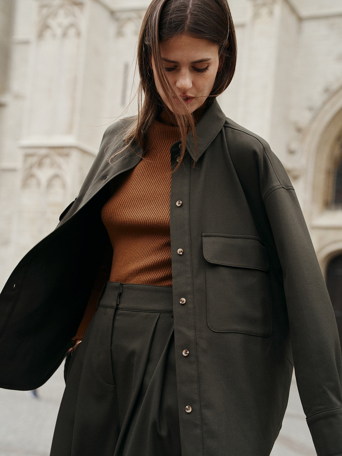 SOBRECAMISA OVERSIZE BOLSILLOS