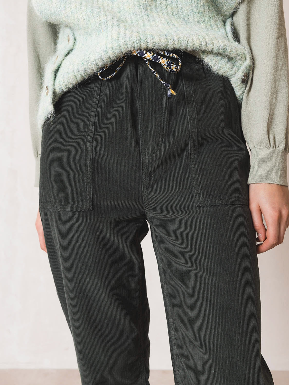 PANTALÓN MICROPANA