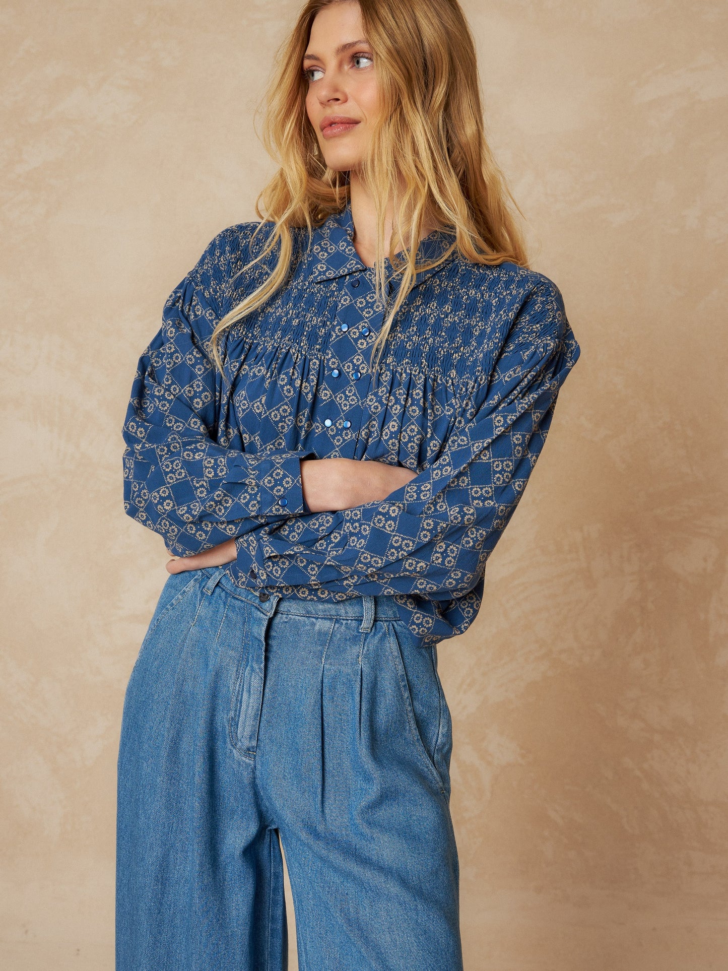 BLUSA DETALLE SMOKE