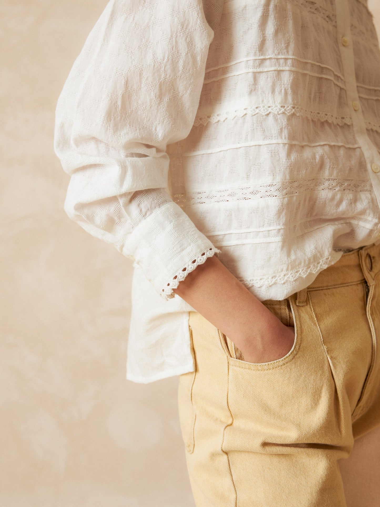 CAMISA PUNTILLA INSERTADA