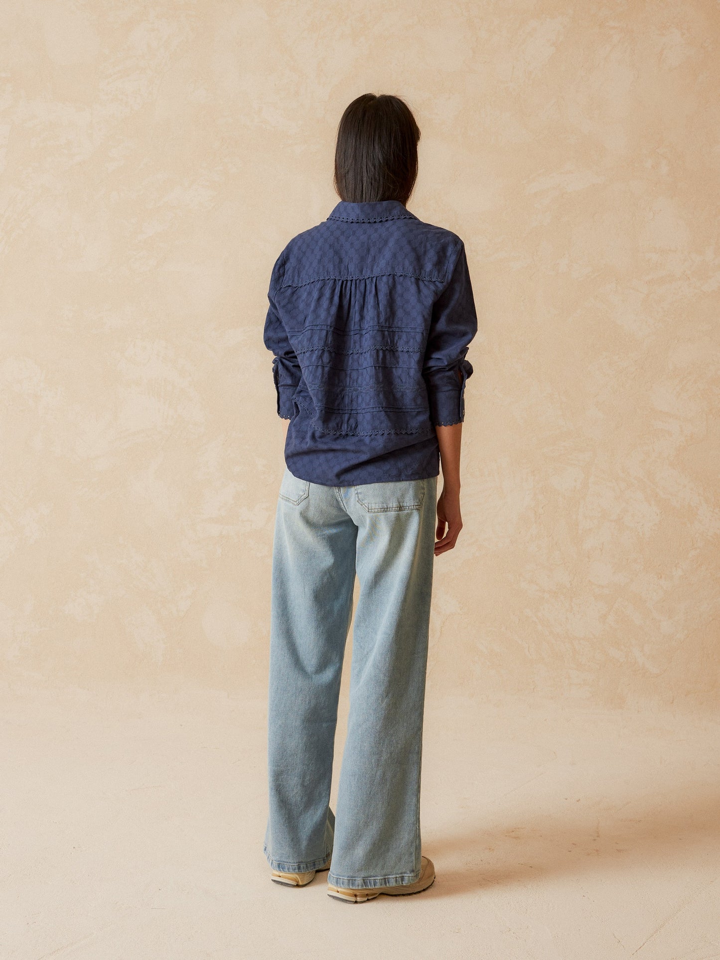 CAMISA PUNTILLA INSERTADA