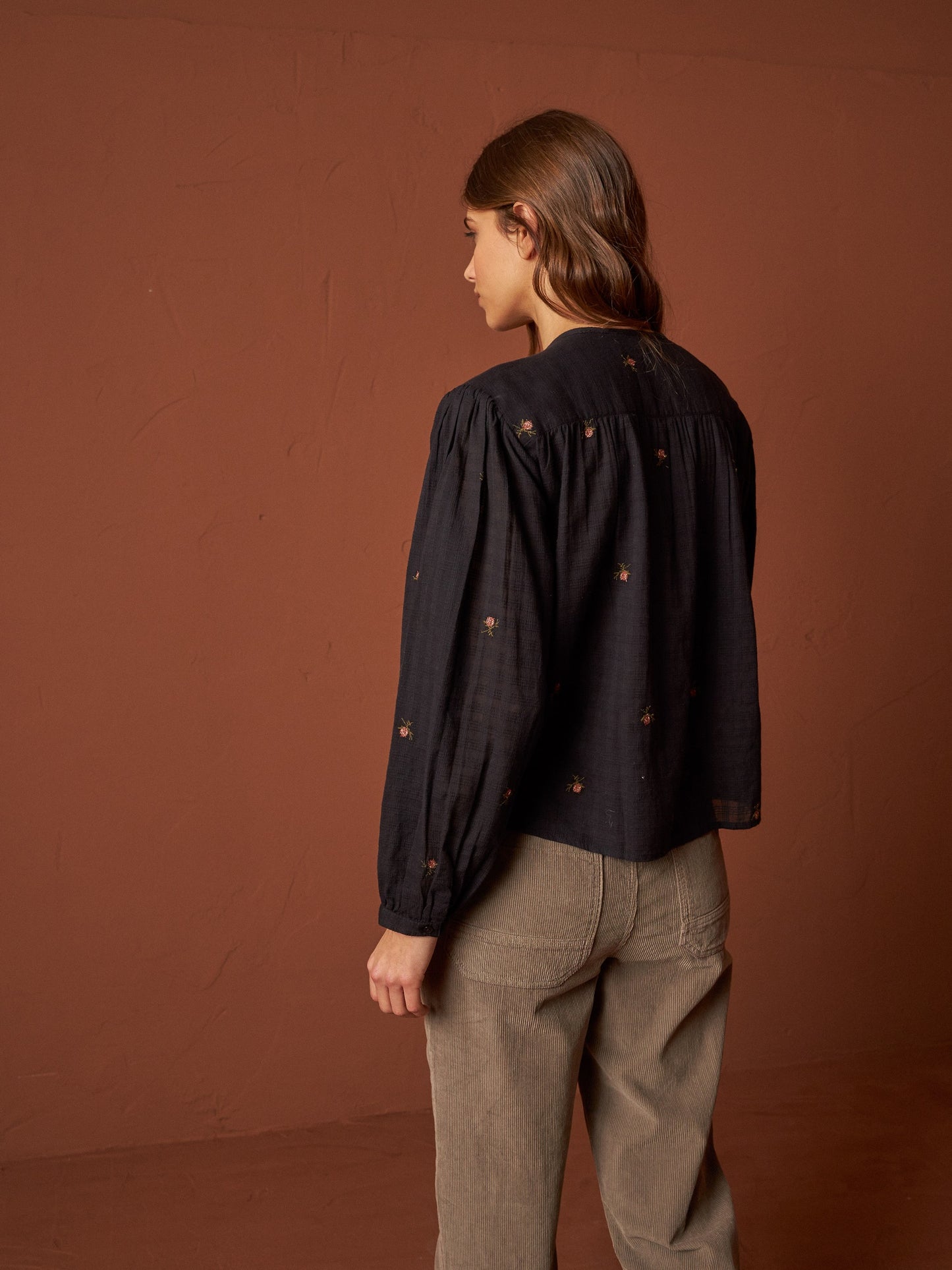 CAMISA GASA BORDADA