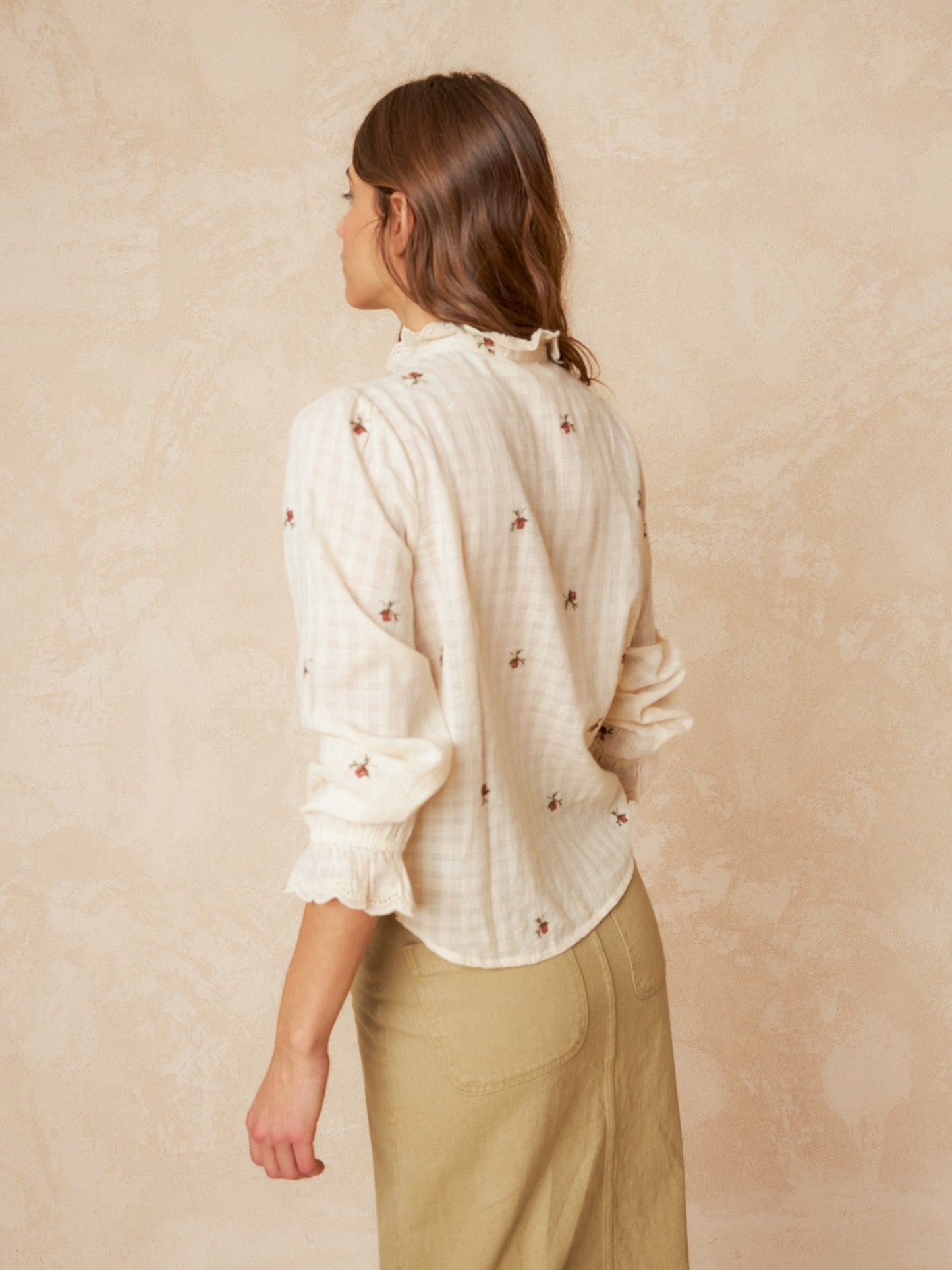 CAMISA GASA DETALLES