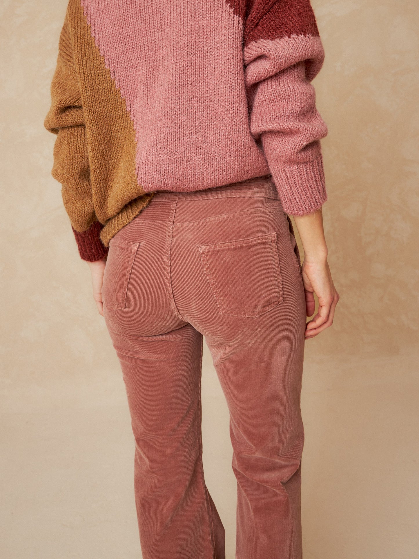 PANTALÓN ACAMPANADO NOAH