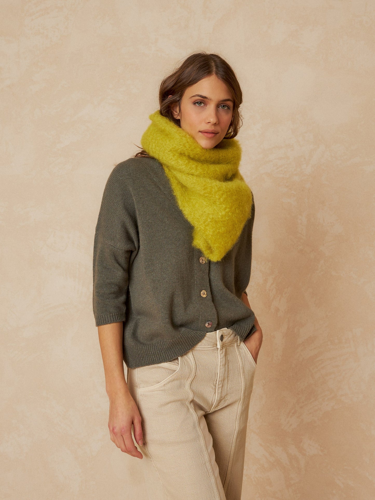 ÉCHARPE EN LAINE MOHAIR