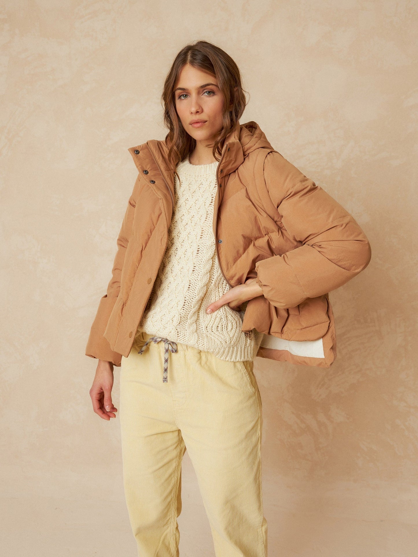 CONVERTIBLE DOWN COAT