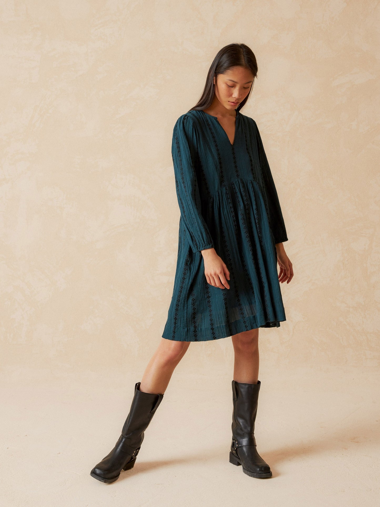 VESTIDO CORTO JAQUARD