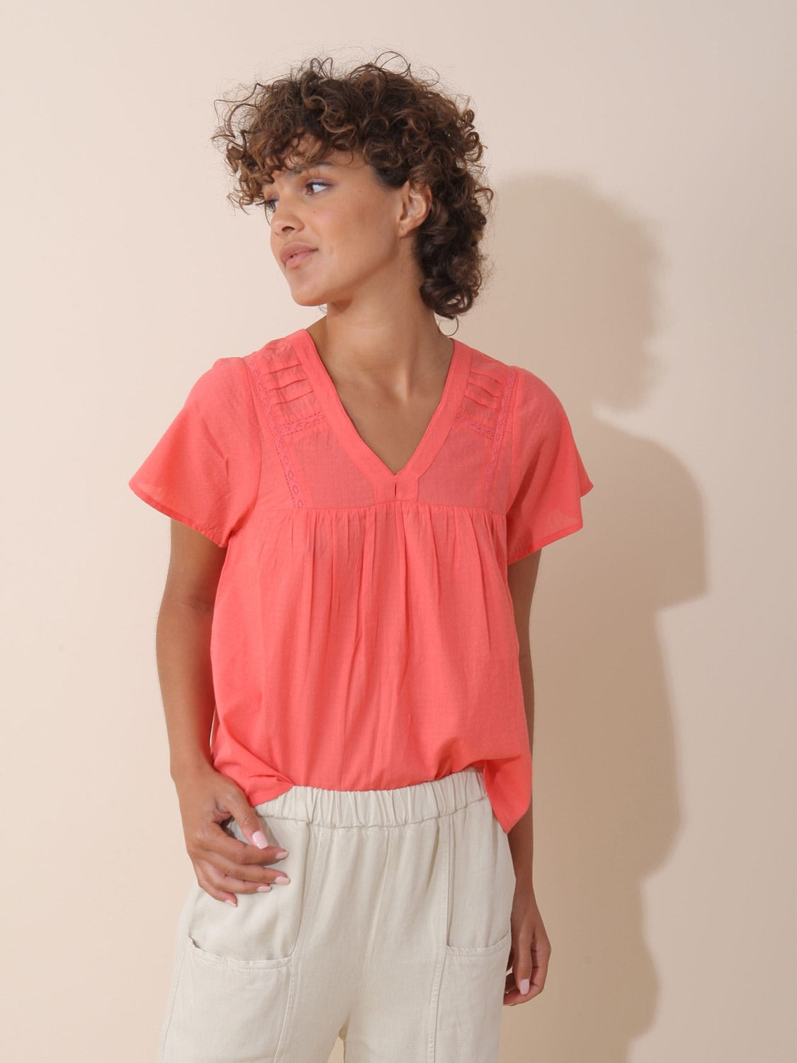BLUSA ALGODÓN PUNTILLAS