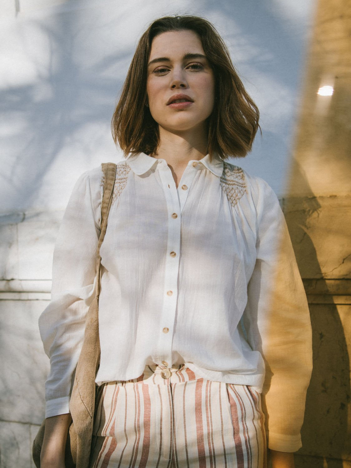 CAMISA BORDADO CONTRASTE