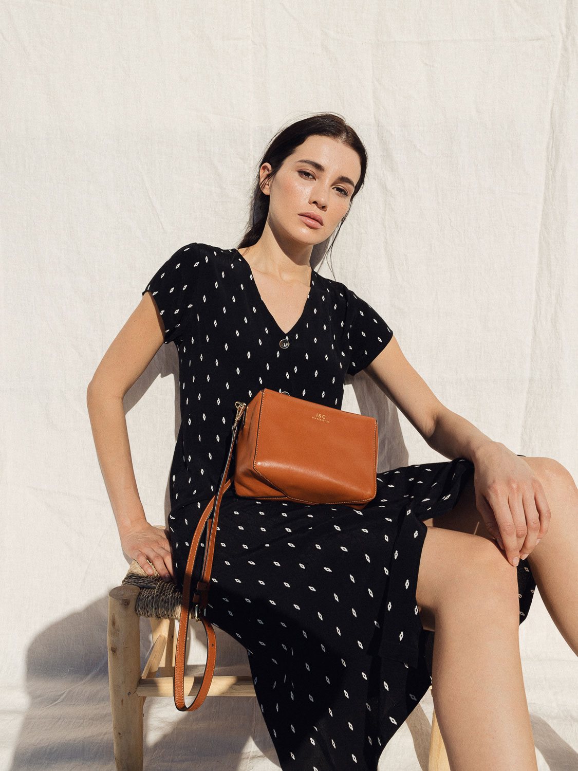 BOLSO CUADRADO PIEL