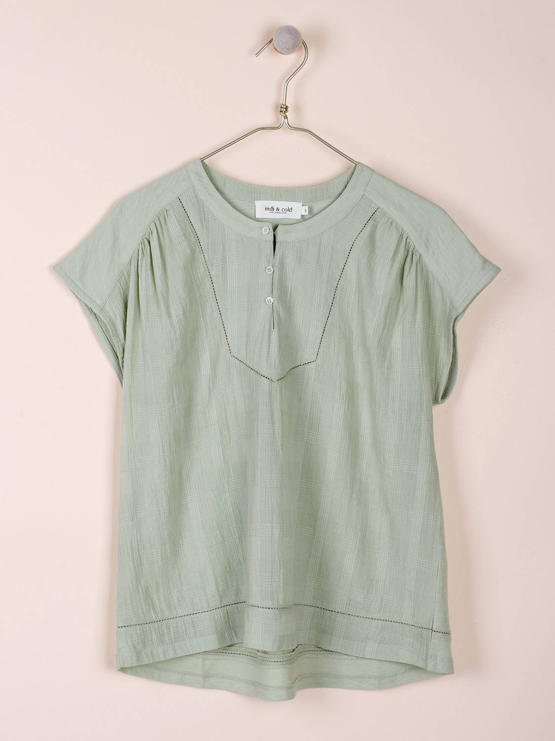 CAMISETA COMBINADA BOTONES