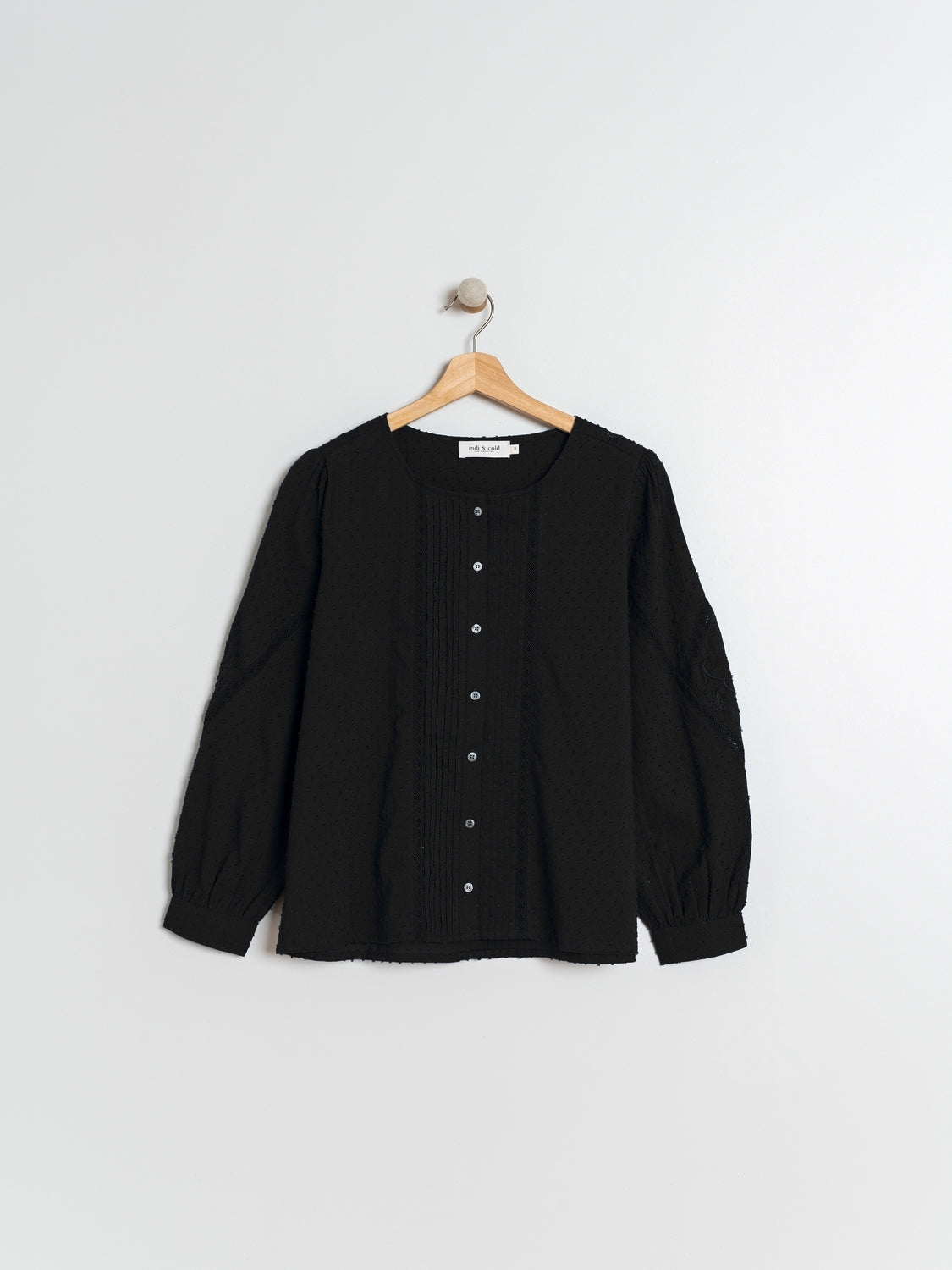 CAMISA CON PUNTILLAS