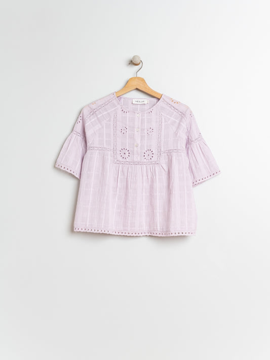 BLUSA  CON CALADOS