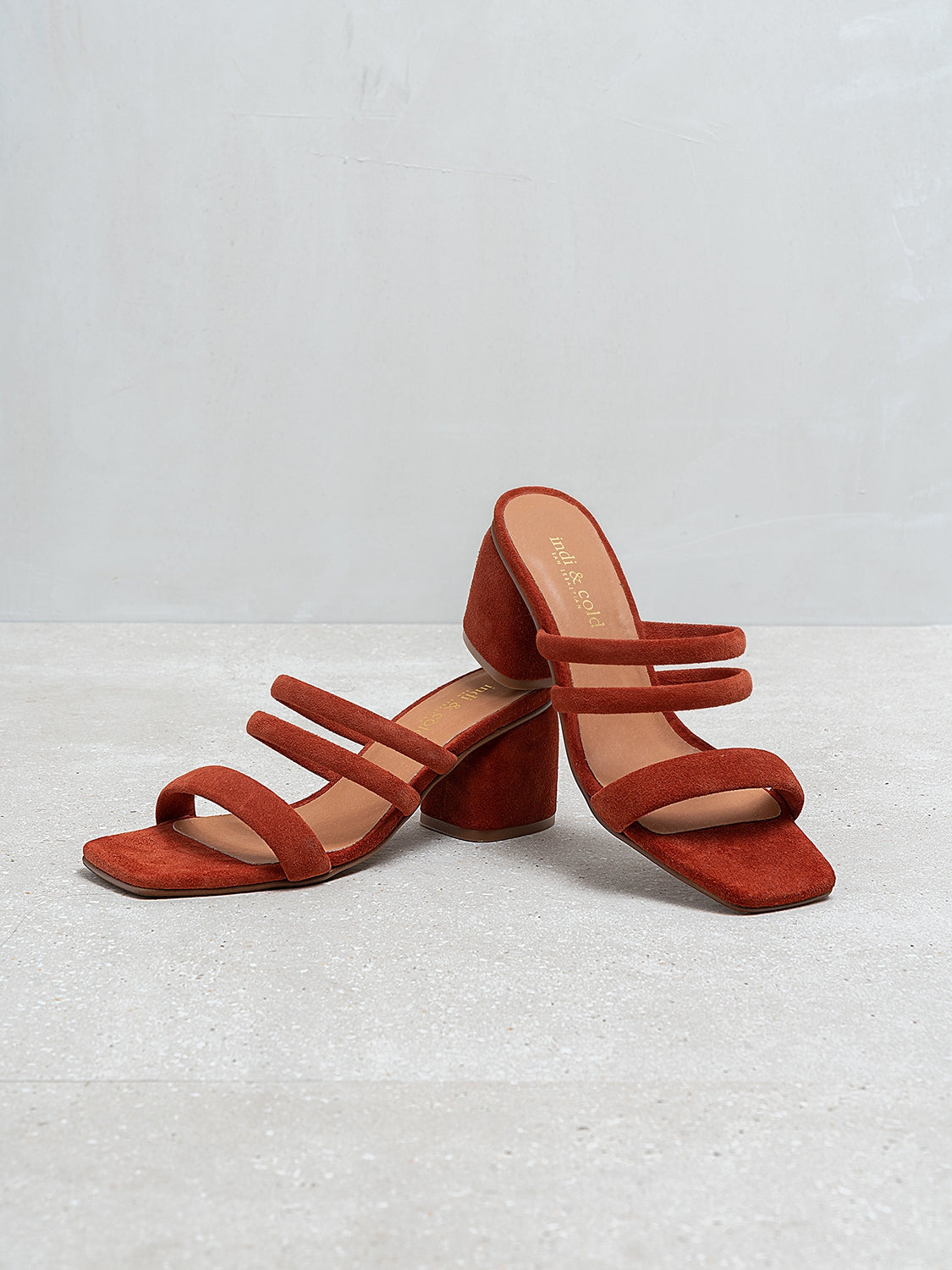 SANDALIAS TIRAS PIEL