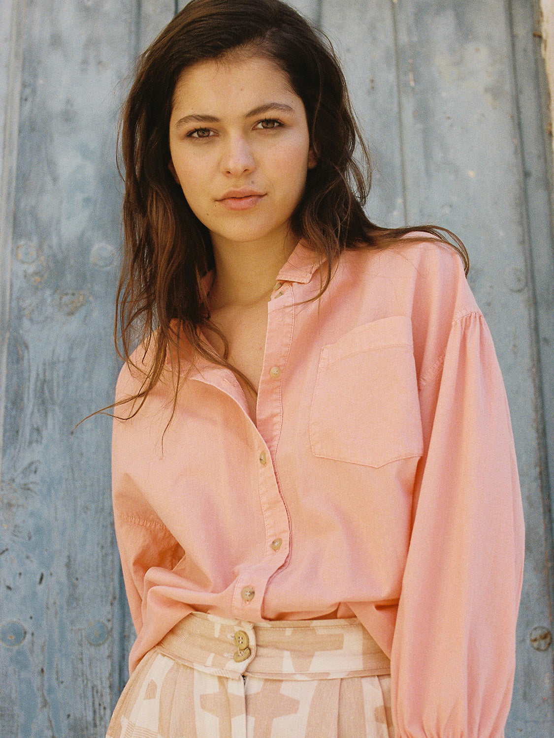 CAMISA OVERSIZE ABULLONADA
