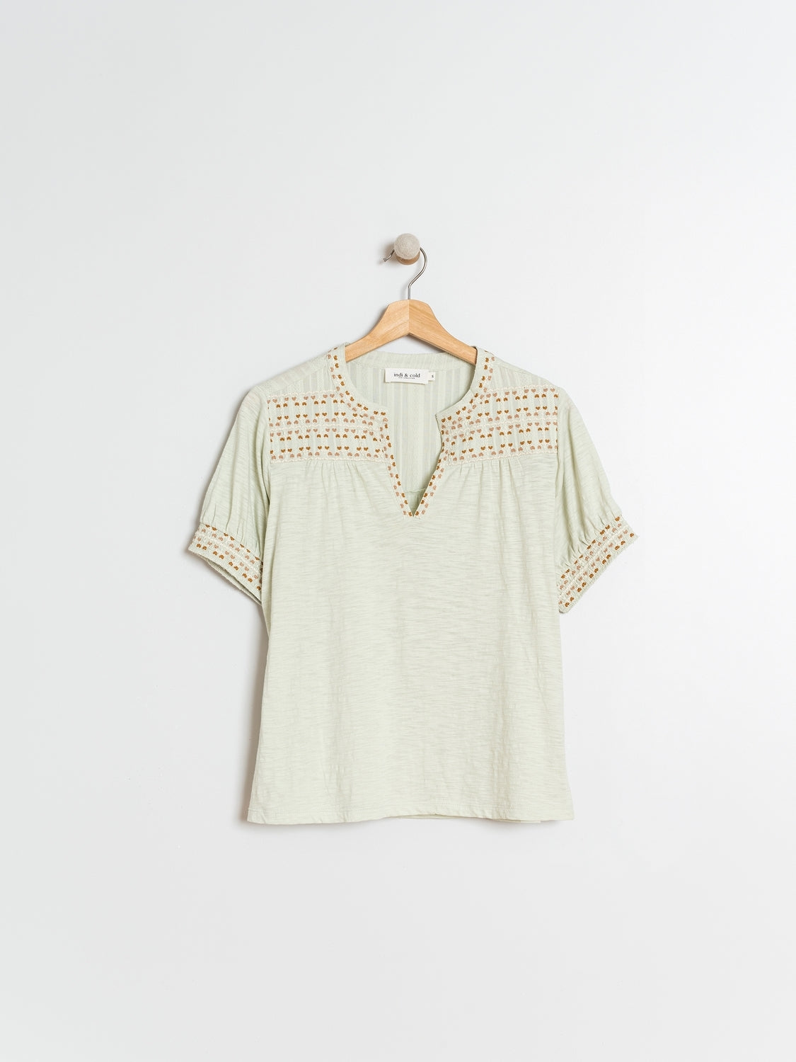 T-SHIRT BRODÉ