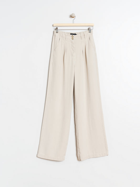 PANTALÓN EN LYOCELL