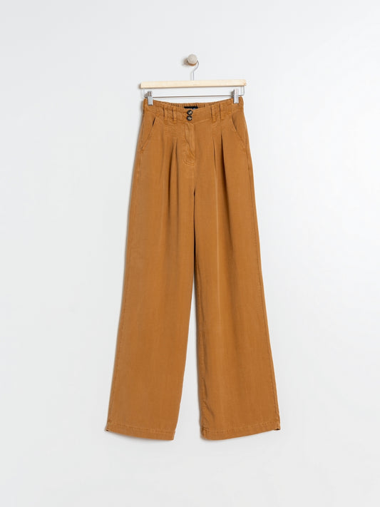 PANTALÓN EN LYOCELL