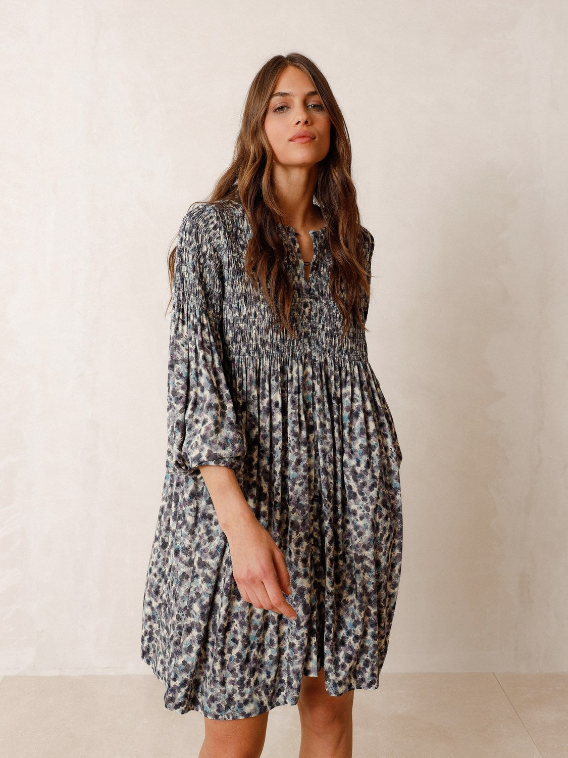 VESTIDO DETALLE SMOKE