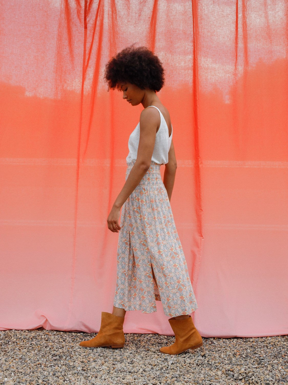 FALDA MIDI ENGOMADA
