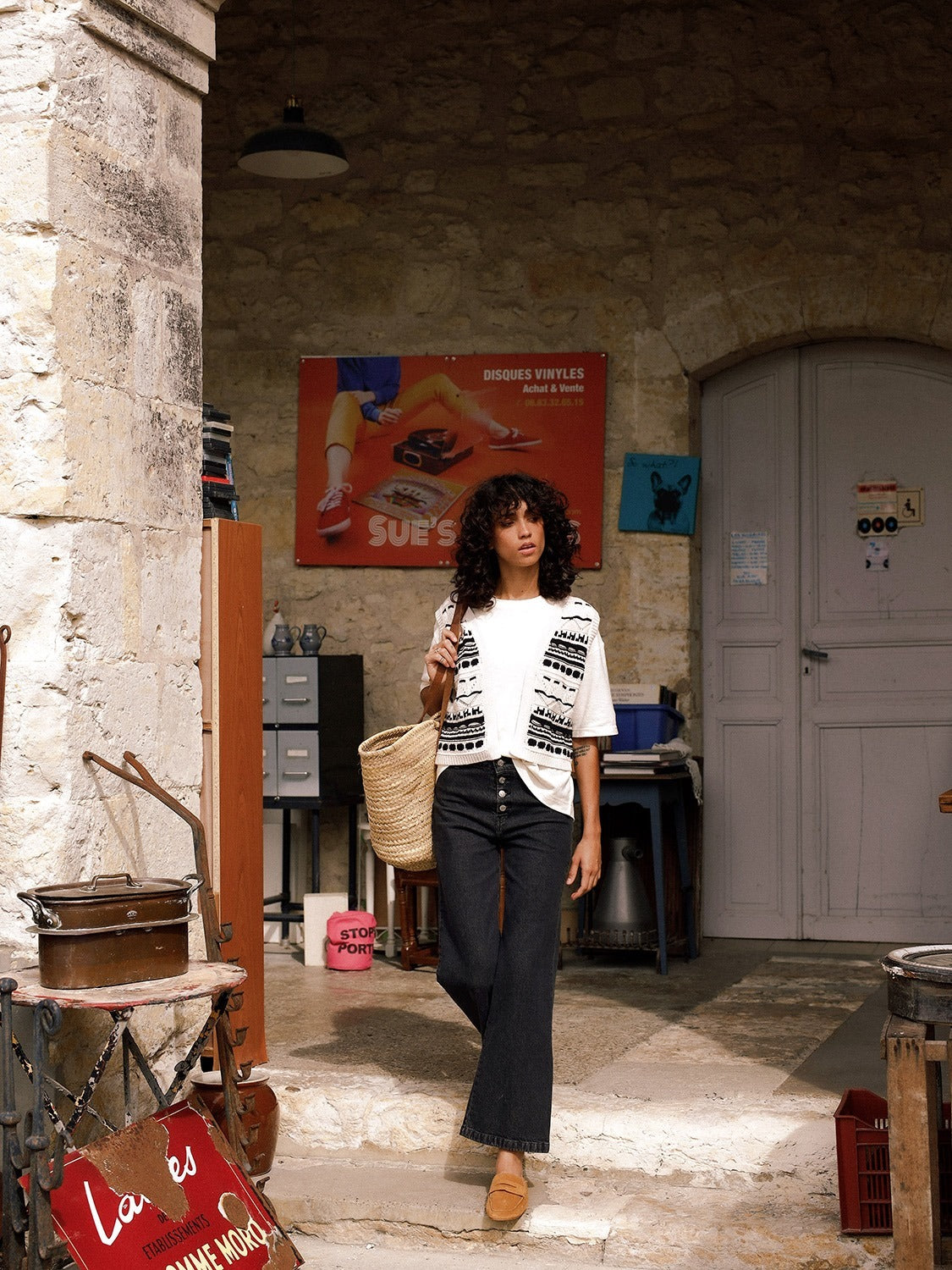 JAQUARD KNITTED VEST