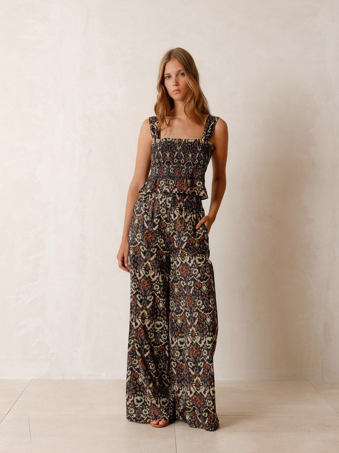 WILD LEG ETHNIC PANTS