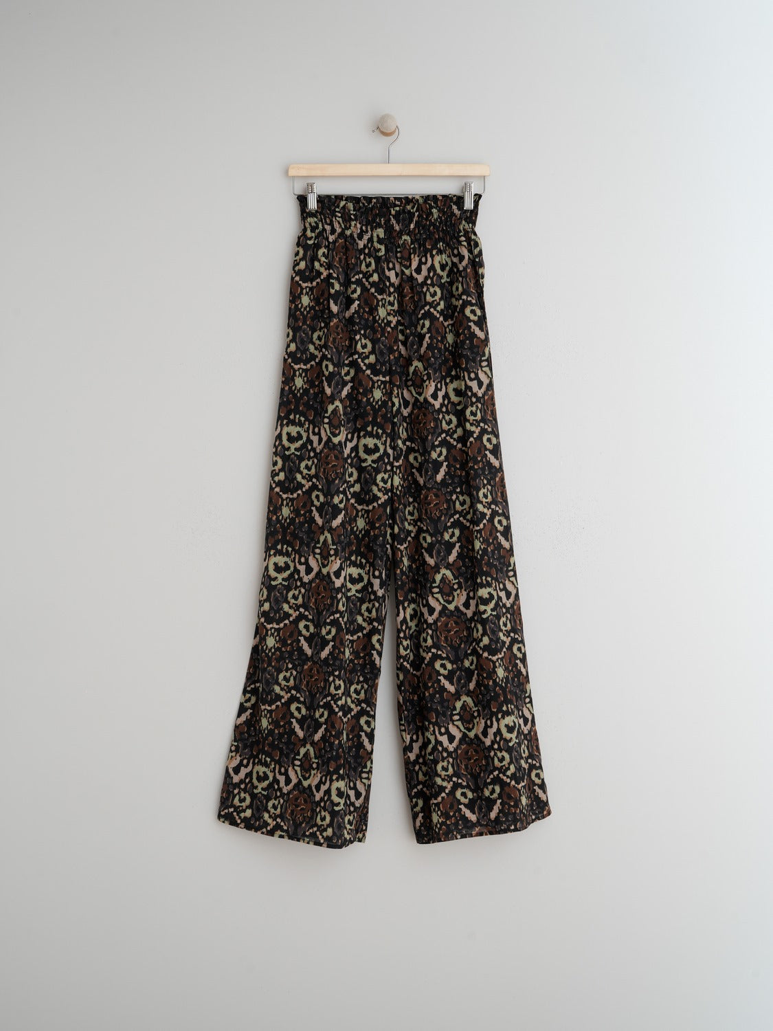 WILD LEG ETHNIC PANTS