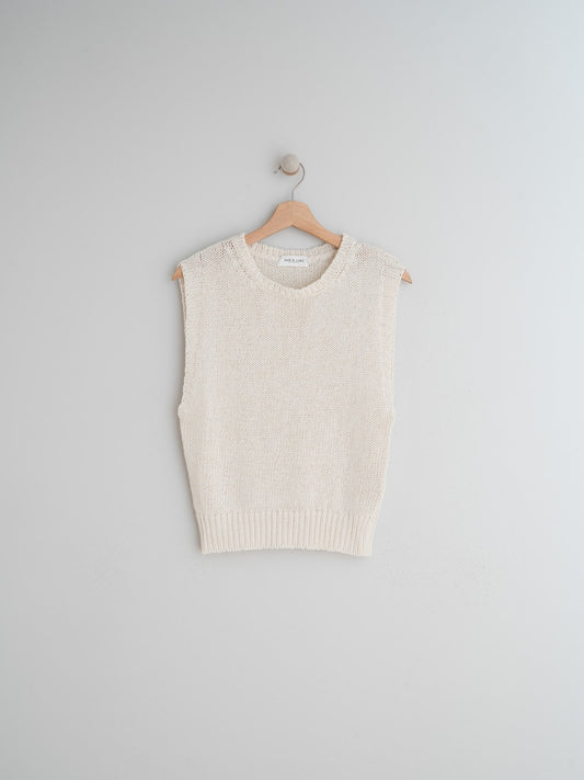 BOUCLE KNIT VEST