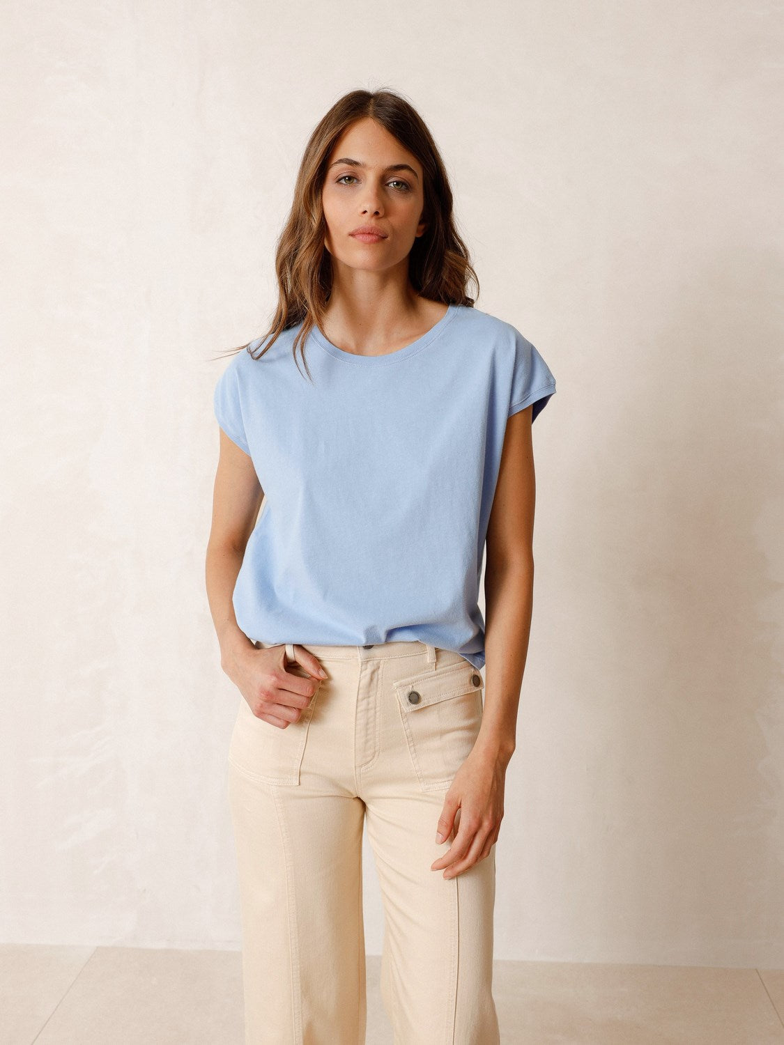 ARMHOLE SLEEVE T-SHIRT