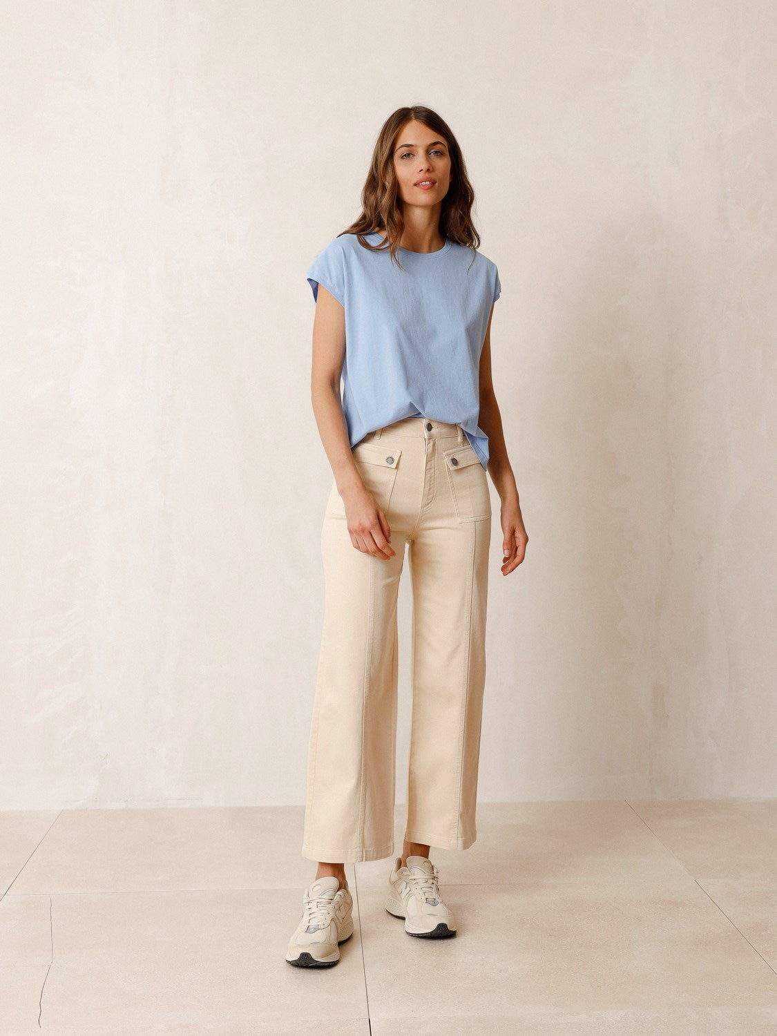 ARMHOLE SLEEVE T-SHIRT