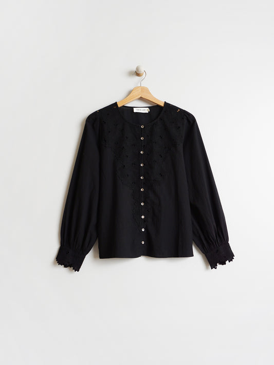 CAMISA BORDADOS RECORTADOS