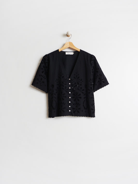 CAMISA DETALLES BORDADOS