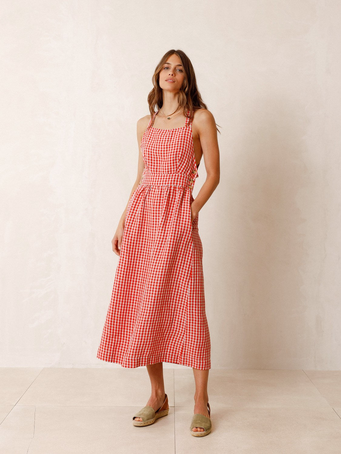 VESTIDO MIDI TIRANTE