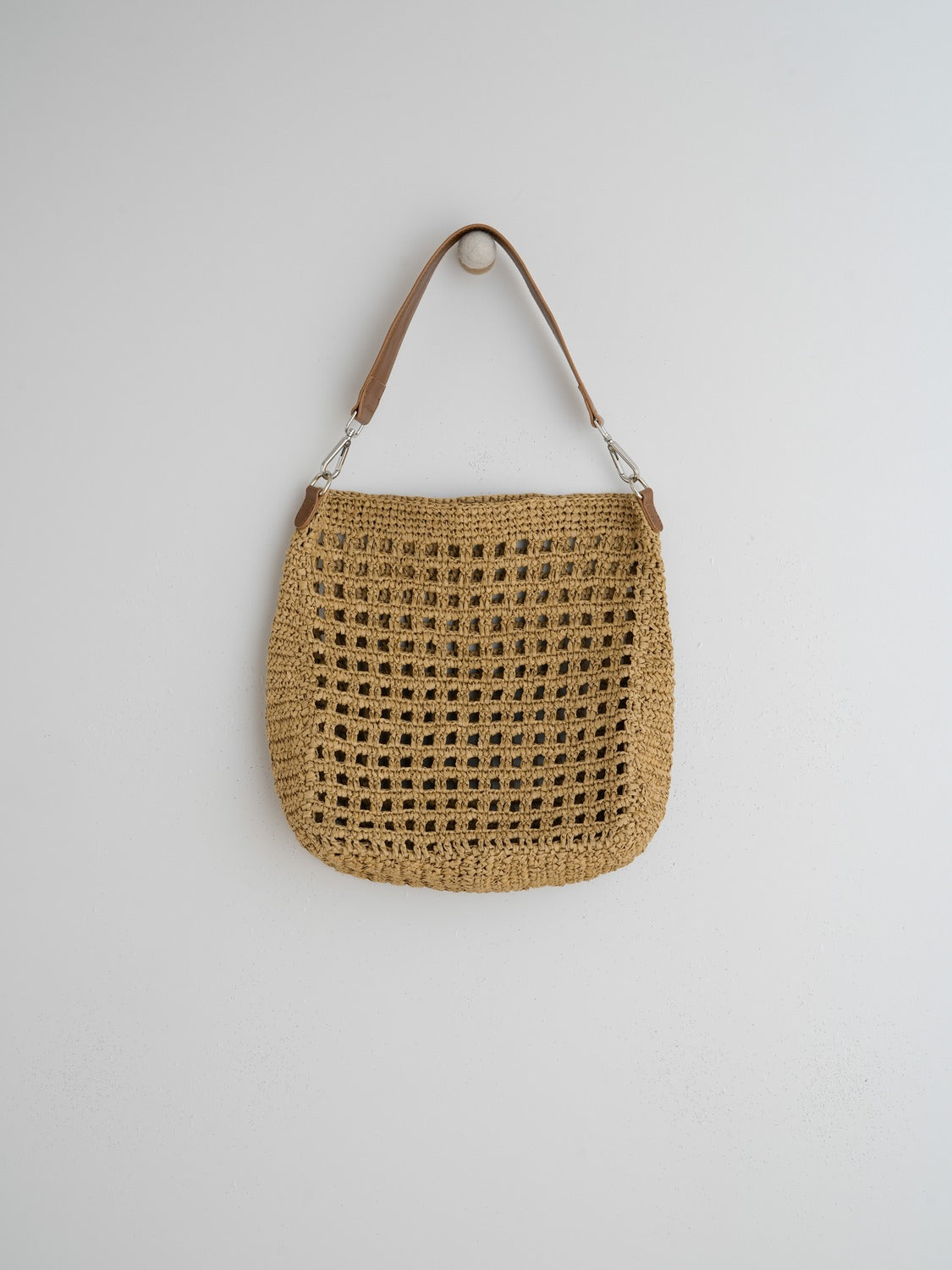 RAFFIA BAG DETAIL