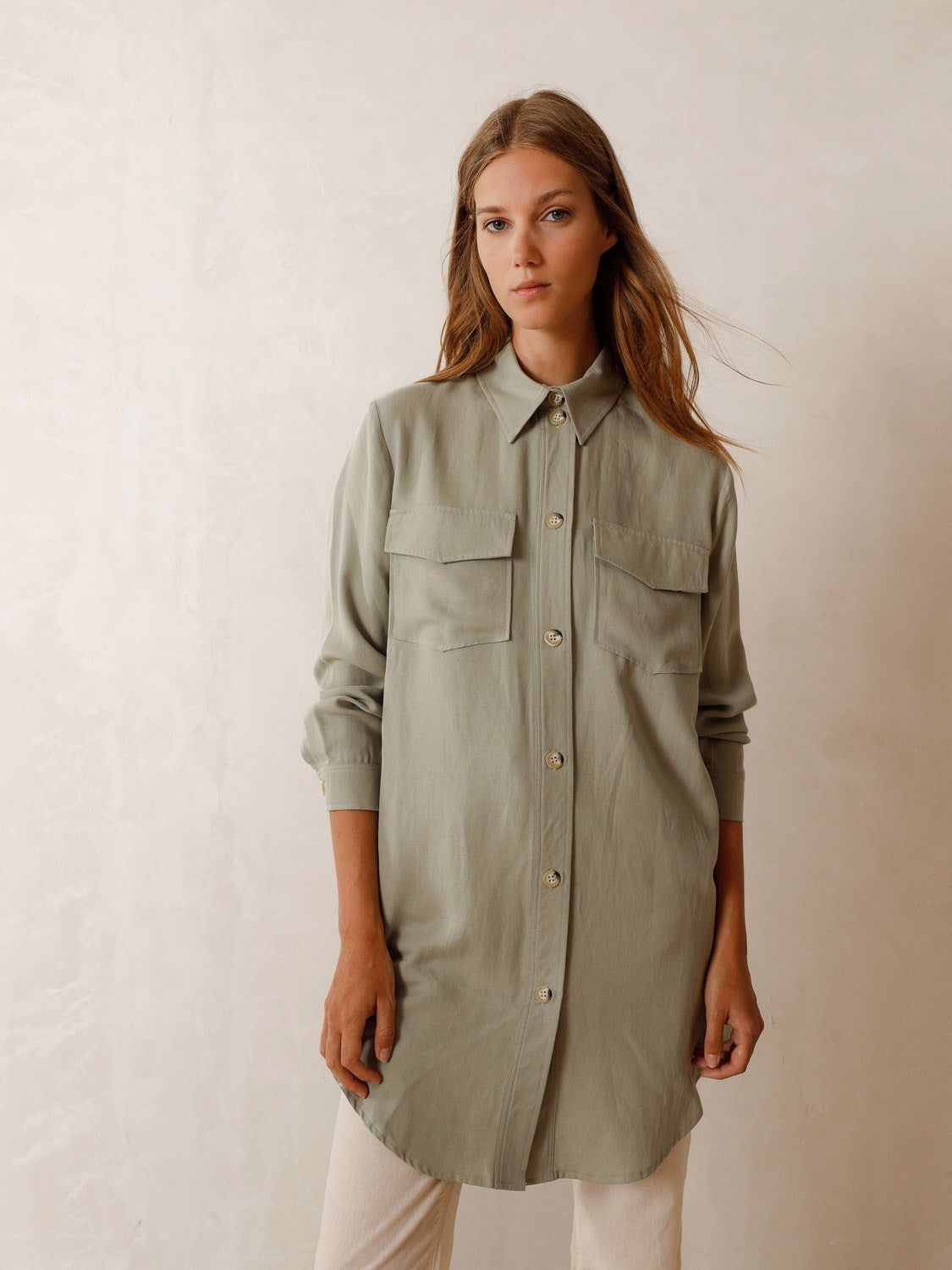 SOBRECAMISA TRAJE