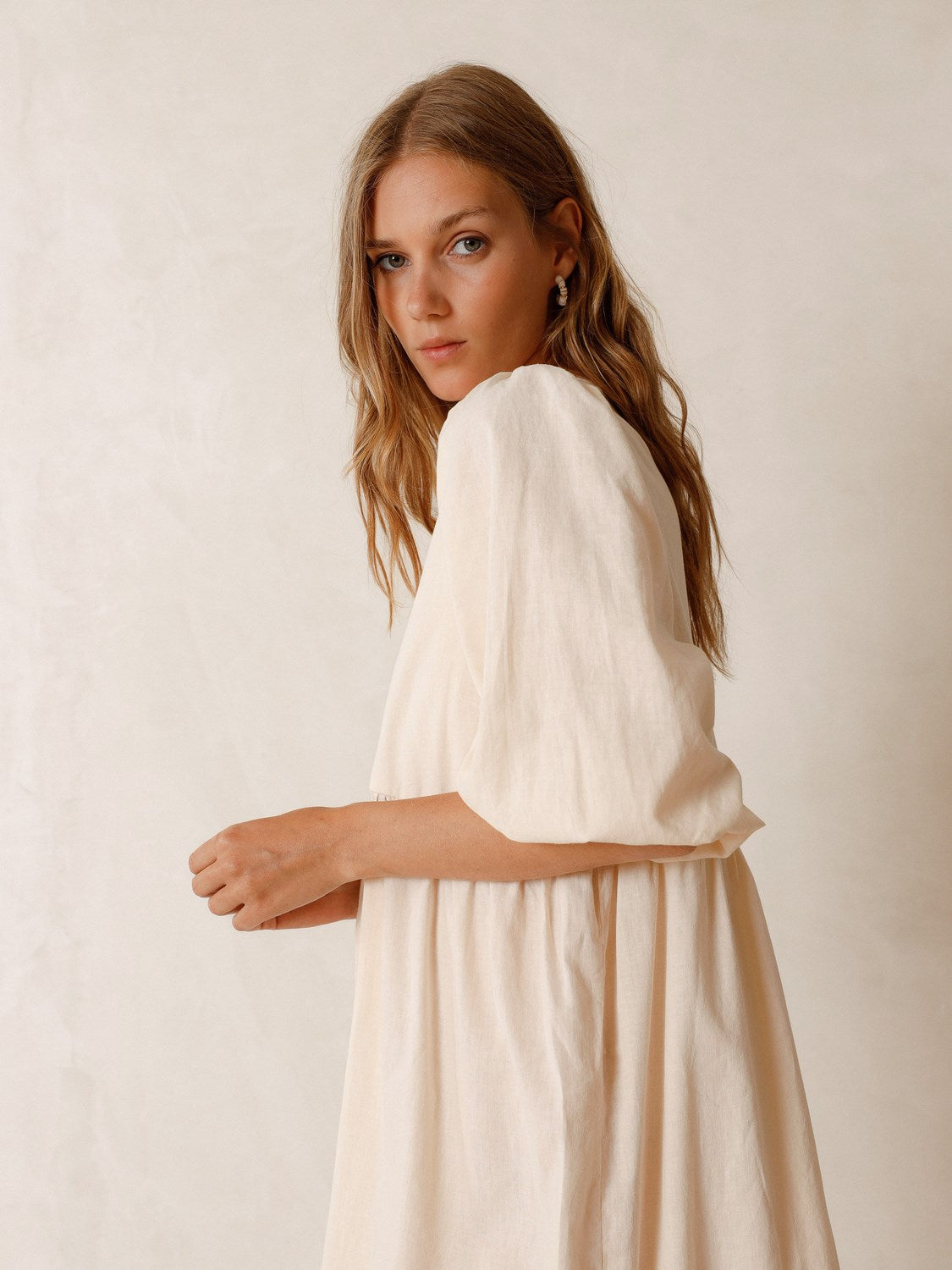 VESTIDO FLUÍDO BECA