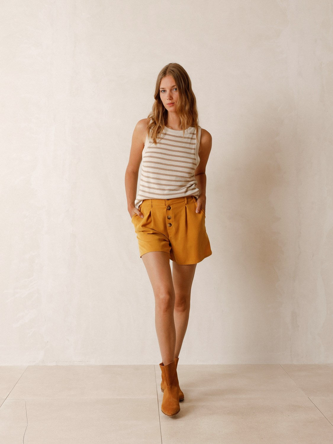 SHORTS CLÁSICO PINZAS