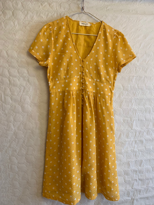 Vestido verano amarillo con topos blancos