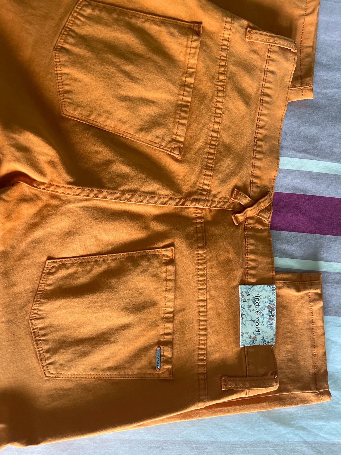 Pantalons orange avec fermeture éclair