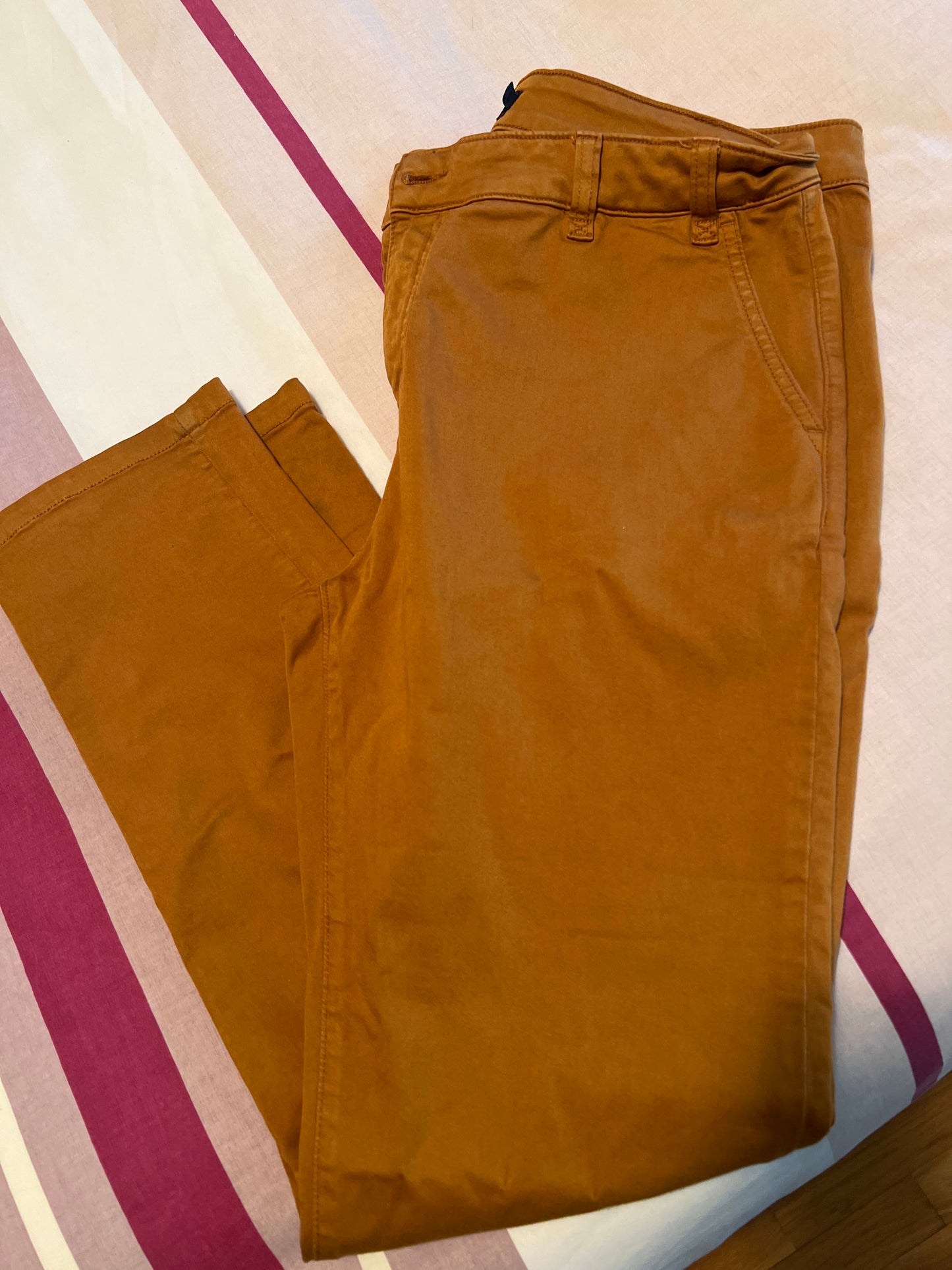 Pantalón naranja/ocre