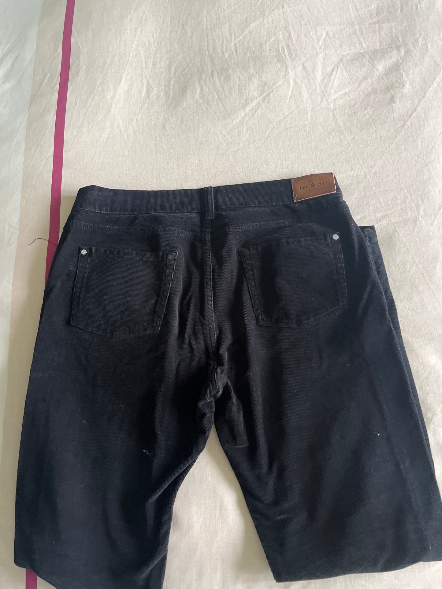 Pantalons en velours côtelé noir
