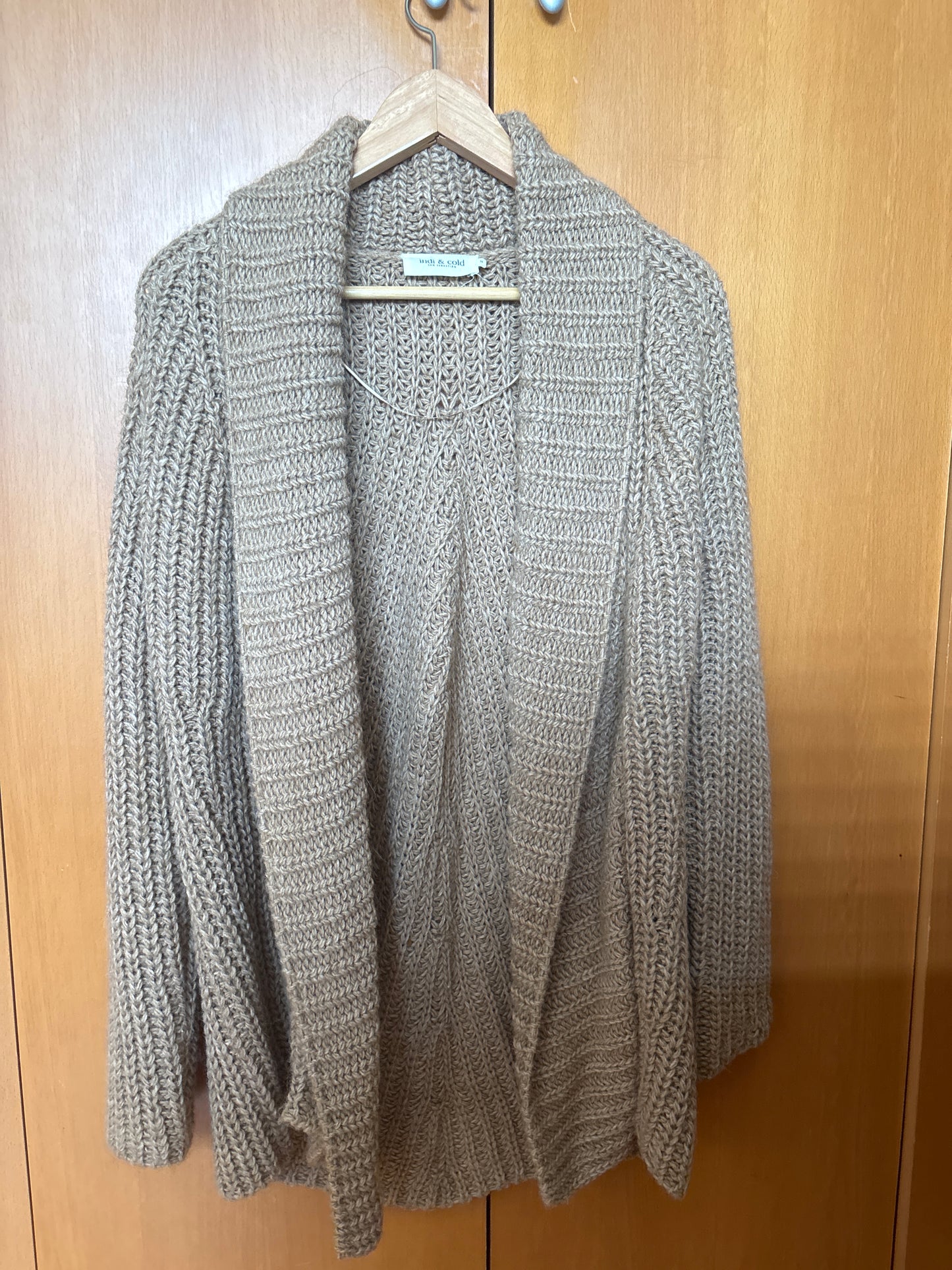 CHAQUETA LARGA GRUESA CON LANA Y ALPACA